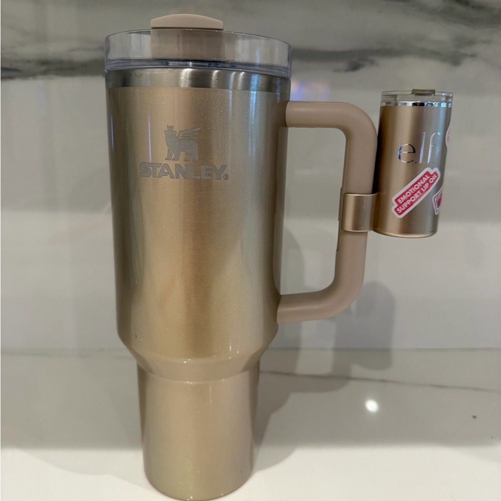 Stanley 40 ounce ELF limited edition with lip gloss holder